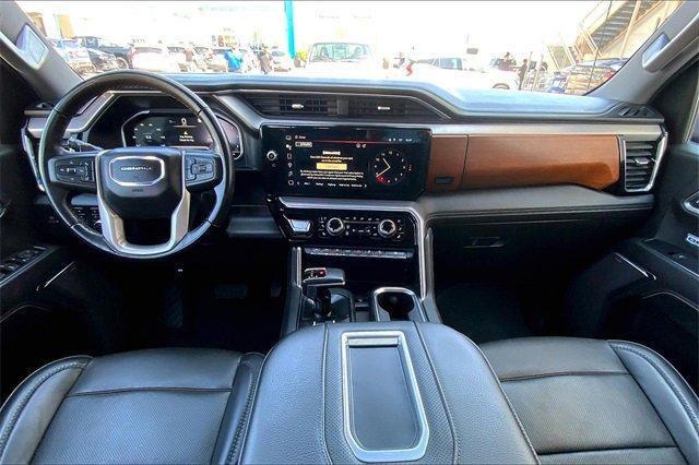 2022 GMC Sierra 1500 Vehicle Photo in TOPEKA, KS 66609-0000