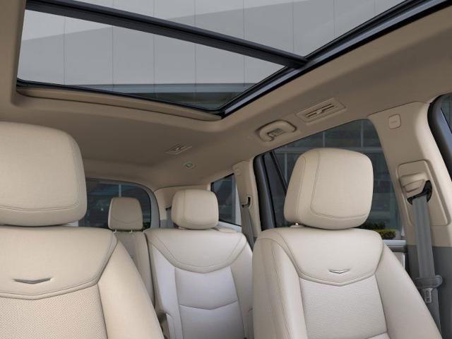 2025 Cadillac XT6 Vehicle Photo in POMPANO BEACH, FL 33064-7091