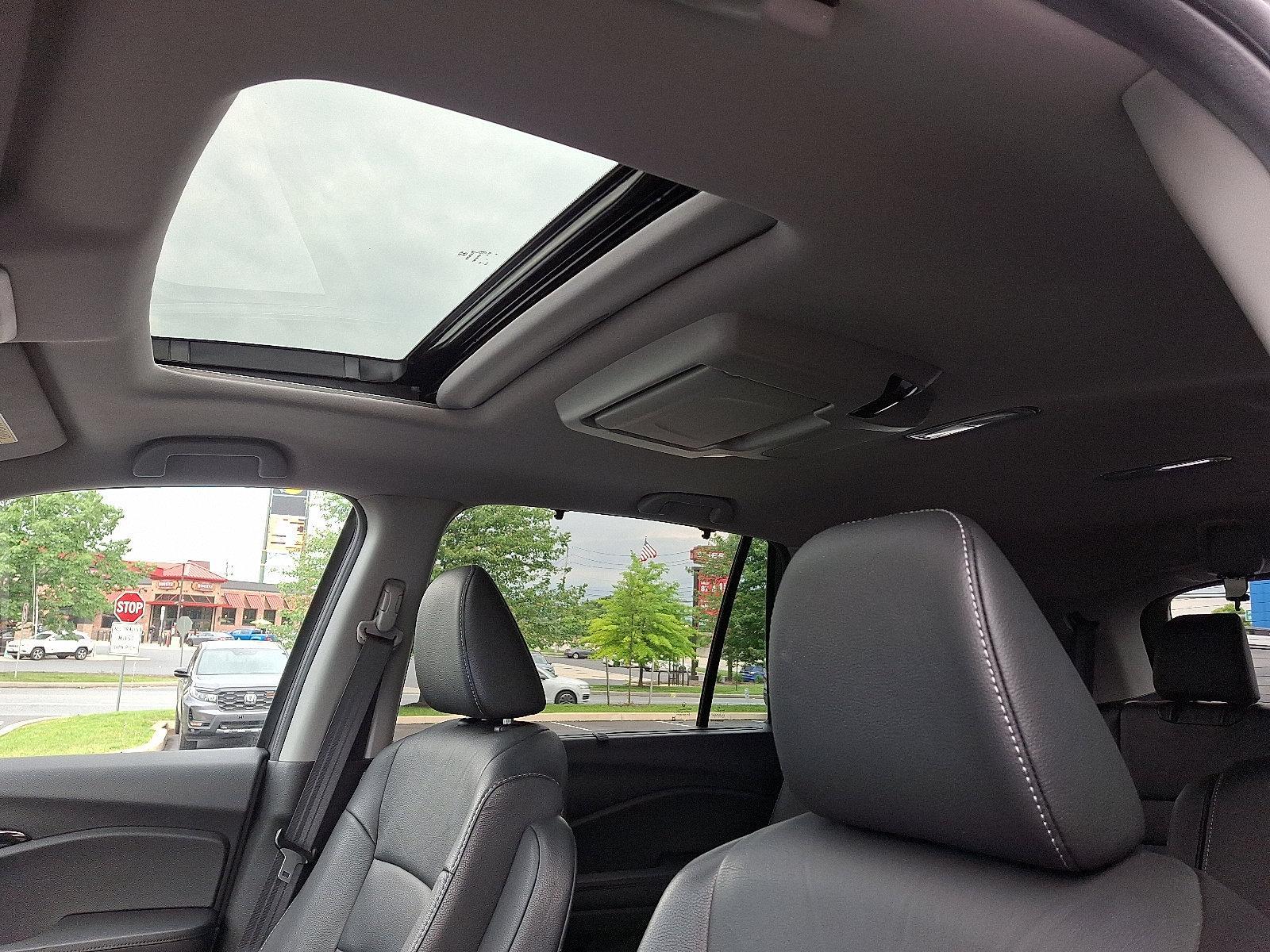 2022 Honda Pilot Vehicle Photo in Harrisburg, PA 17111