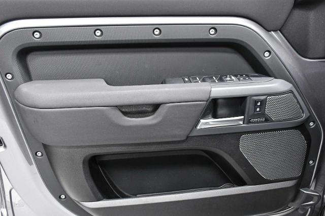 2023 Defender Vehicle Photo in DALLAS, TX 75235