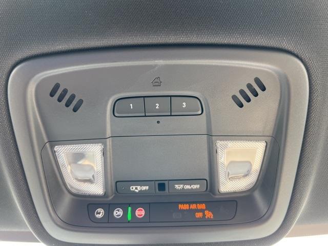 2022 Chevrolet Traverse Vehicle Photo in GREEN BAY, WI 54304-5303