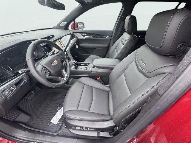 2025 Cadillac XT6 Vehicle Photo in LEOMINSTER, MA 01453-2952