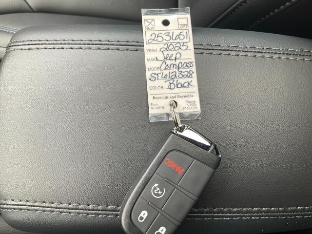 2025 Jeep Compass Vehicle Photo in Kaukauna, WI 54130