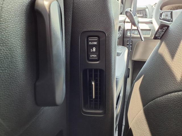 2025 Honda Odyssey Vehicle Photo in Oshkosh, WI 54904