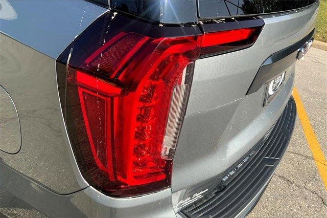 2023 GMC Yukon Vehicle Photo in KANSAS CITY, MO 64114-4545