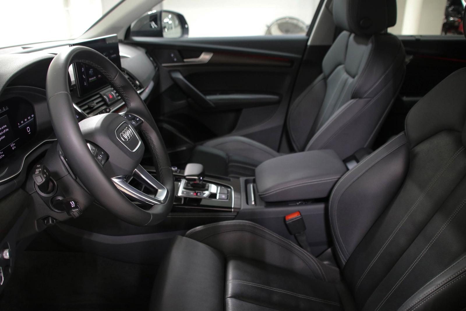 2023 Audi Q5 Vehicle Photo in SUGAR LAND, TX 77478