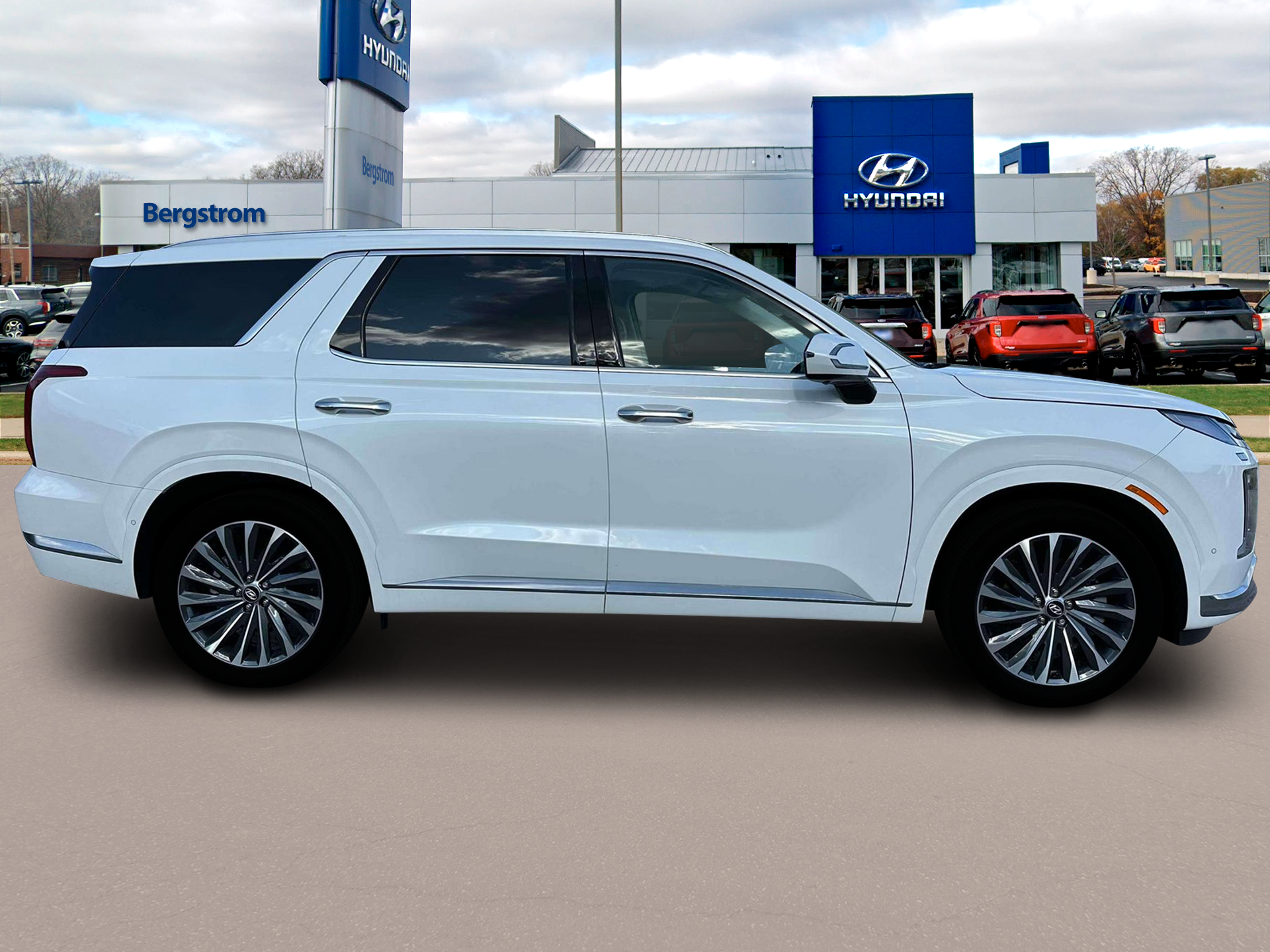 2025 Hyundai PALISADE Vehicle Photo in Green Bay, WI 54304