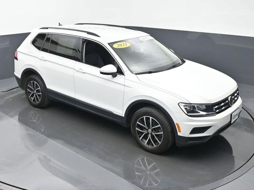 2021 Volkswagen Tiguan Vehicle Photo in Cedar Rapids, IA 52402