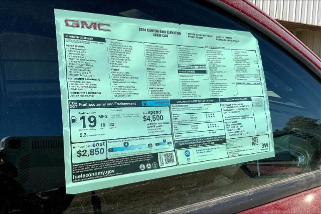 2024 GMC Canyon Vehicle Photo in KANSAS CITY, MO 64114-4545