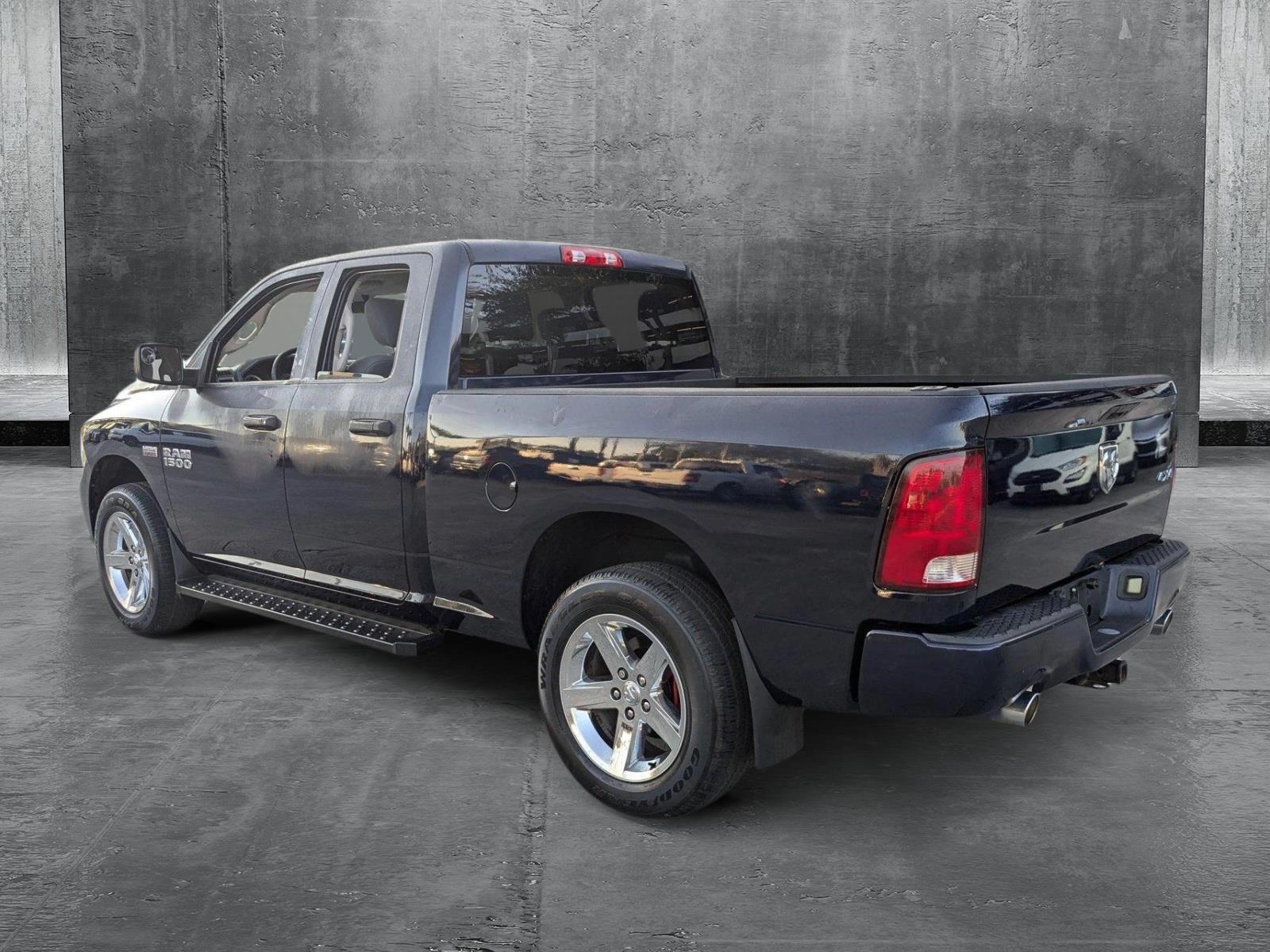 2013 Ram 1500 Vehicle Photo in PEMBROKE PINES, FL 33024-6534