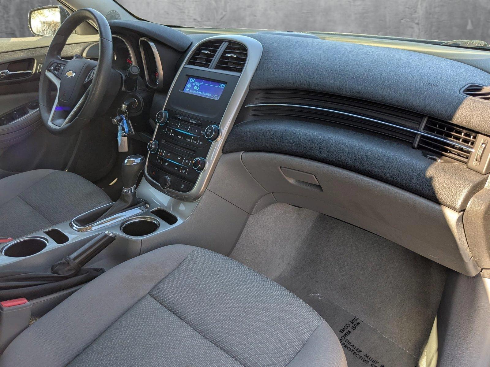 2015 Chevrolet Malibu Vehicle Photo in St. Petersburg, FL 33713