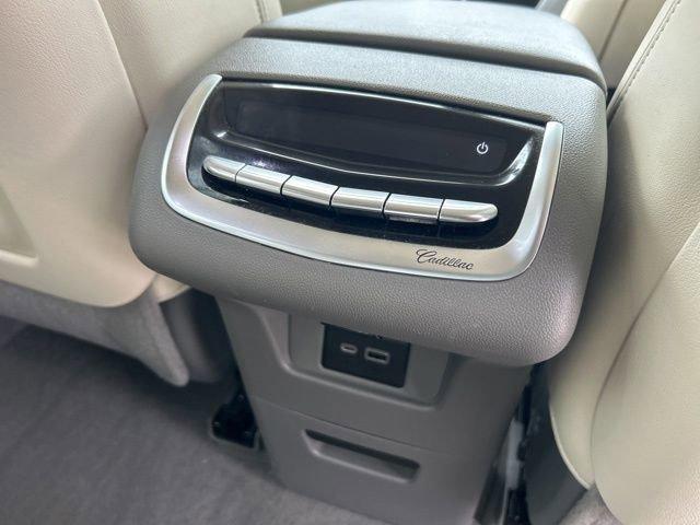 2021 Cadillac XT6 Vehicle Photo in MEDINA, OH 44256-9631