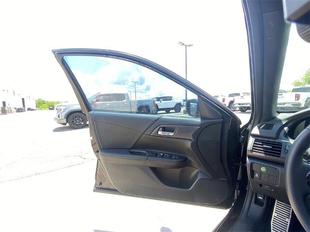 2017 Honda Accord Sedan Vehicle Photo in Greenville, TX 75402
