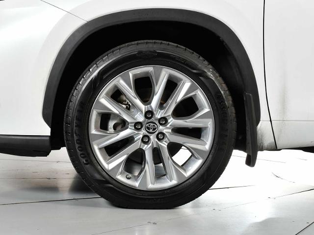 2023 Toyota Highlander Vehicle Photo in DALLAS, TX 75235
