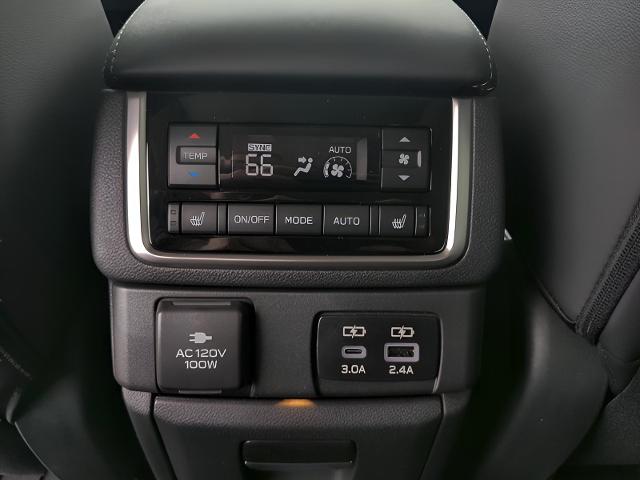 2025 Subaru Ascent Vehicle Photo in Green Bay, WI 54304
