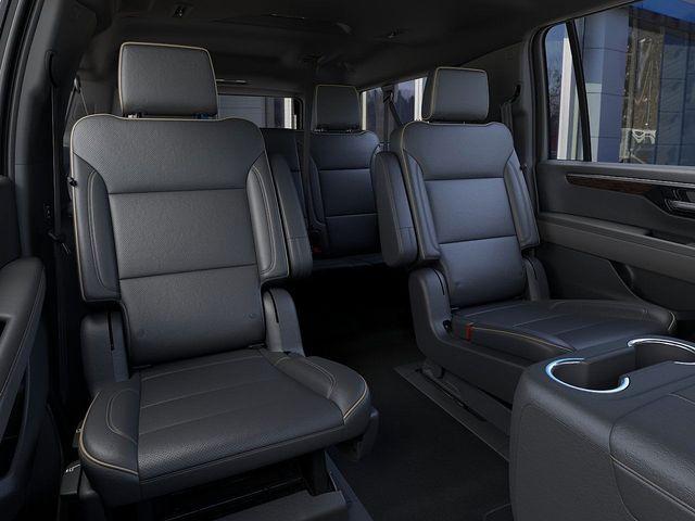 2025 Chevrolet Suburban Vehicle Photo in DANBURY, CT 06810-5034