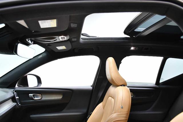 2019 Volvo XC40 Vehicle Photo in DALLAS, TX 75235