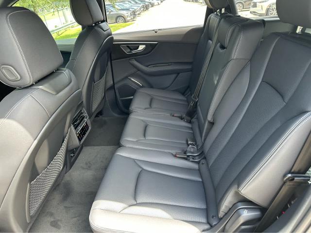 2025 Audi Q7 Vehicle Photo in HOUSTON, TX 77090