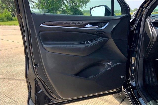 2024 Buick Enclave Vehicle Photo in TOPEKA, KS 66609-0000