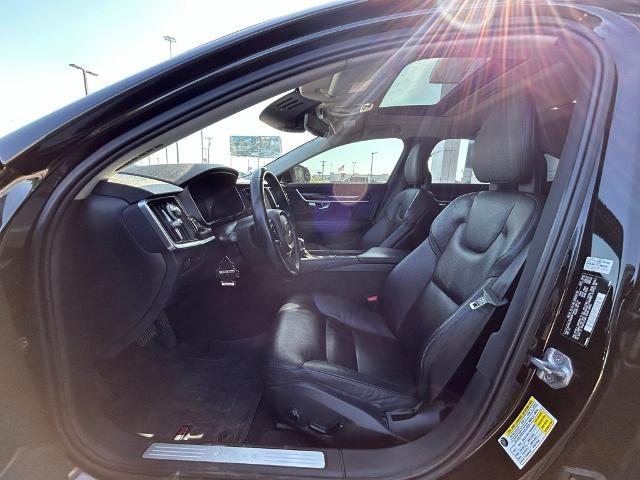 2017 Volvo S90 Vehicle Photo in Greenville, TX 75402