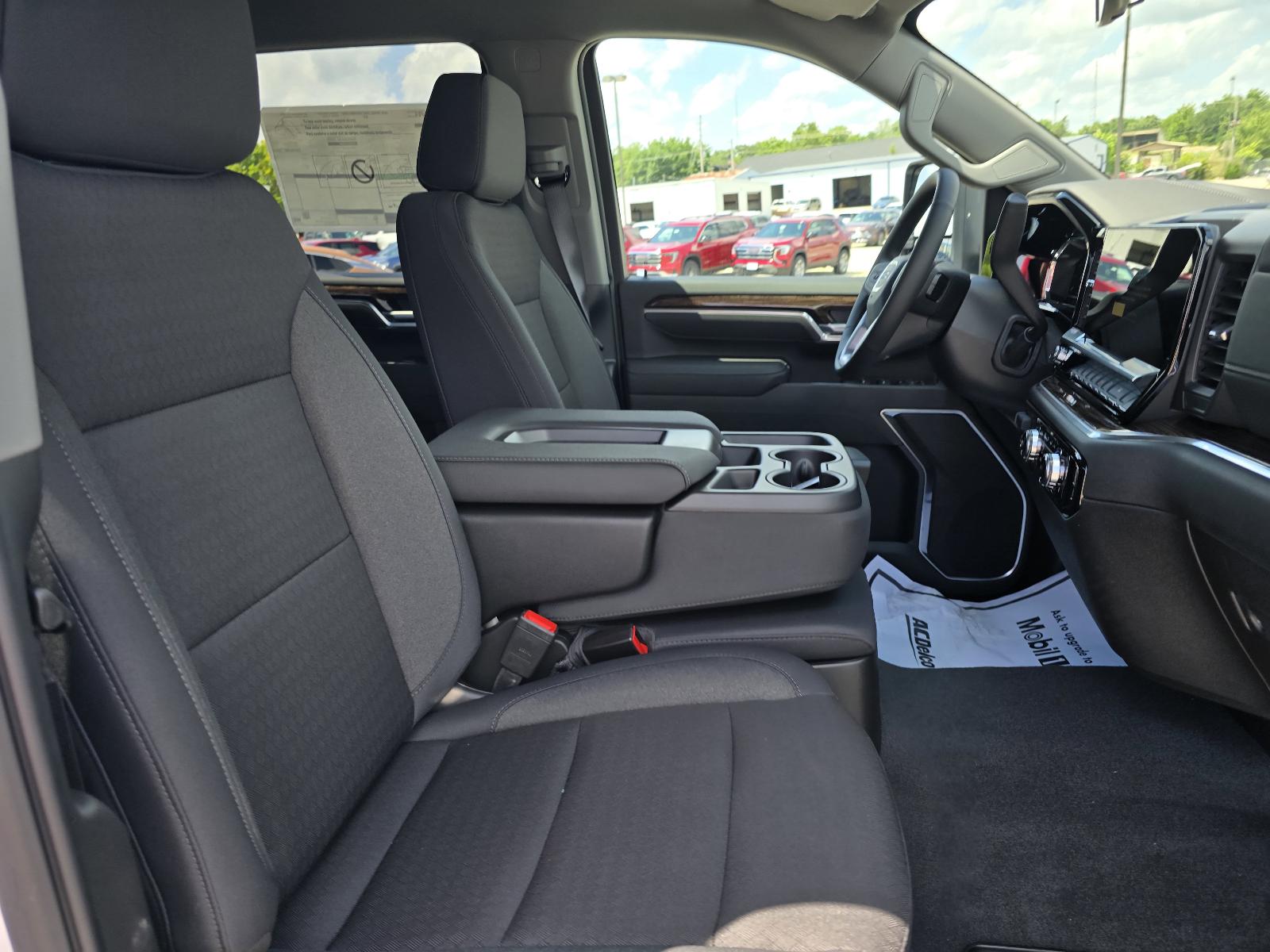 2025 GMC Sierra 2500 HD Vehicle Photo in Rolla, MO 65401