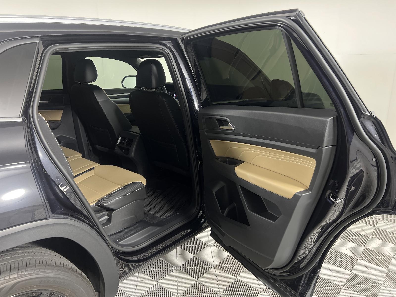 2022 Volkswagen Atlas Cross Sport Vehicle Photo in Georgetown, TX 78626