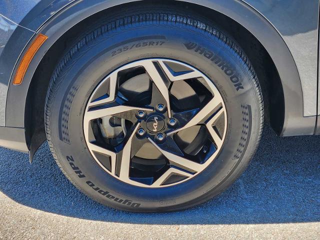 2023 Kia Sportage Vehicle Photo in DENTON, TX 76210-9321