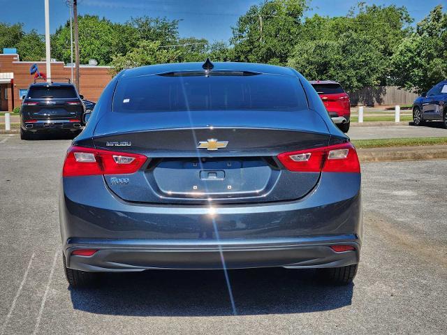 2021 Chevrolet Malibu Vehicle Photo in DENTON, TX 76210-9321