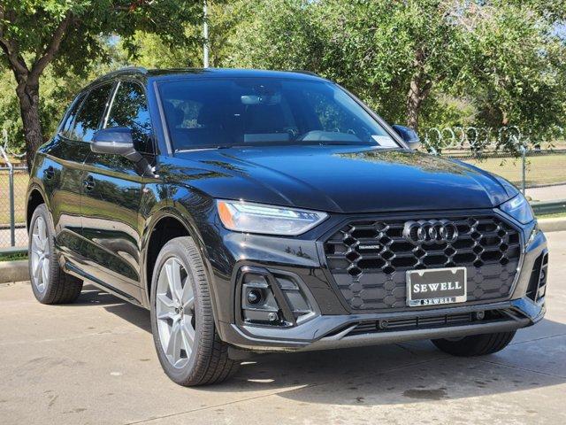 2025 Audi Q5 Vehicle Photo in HOUSTON, TX 77090