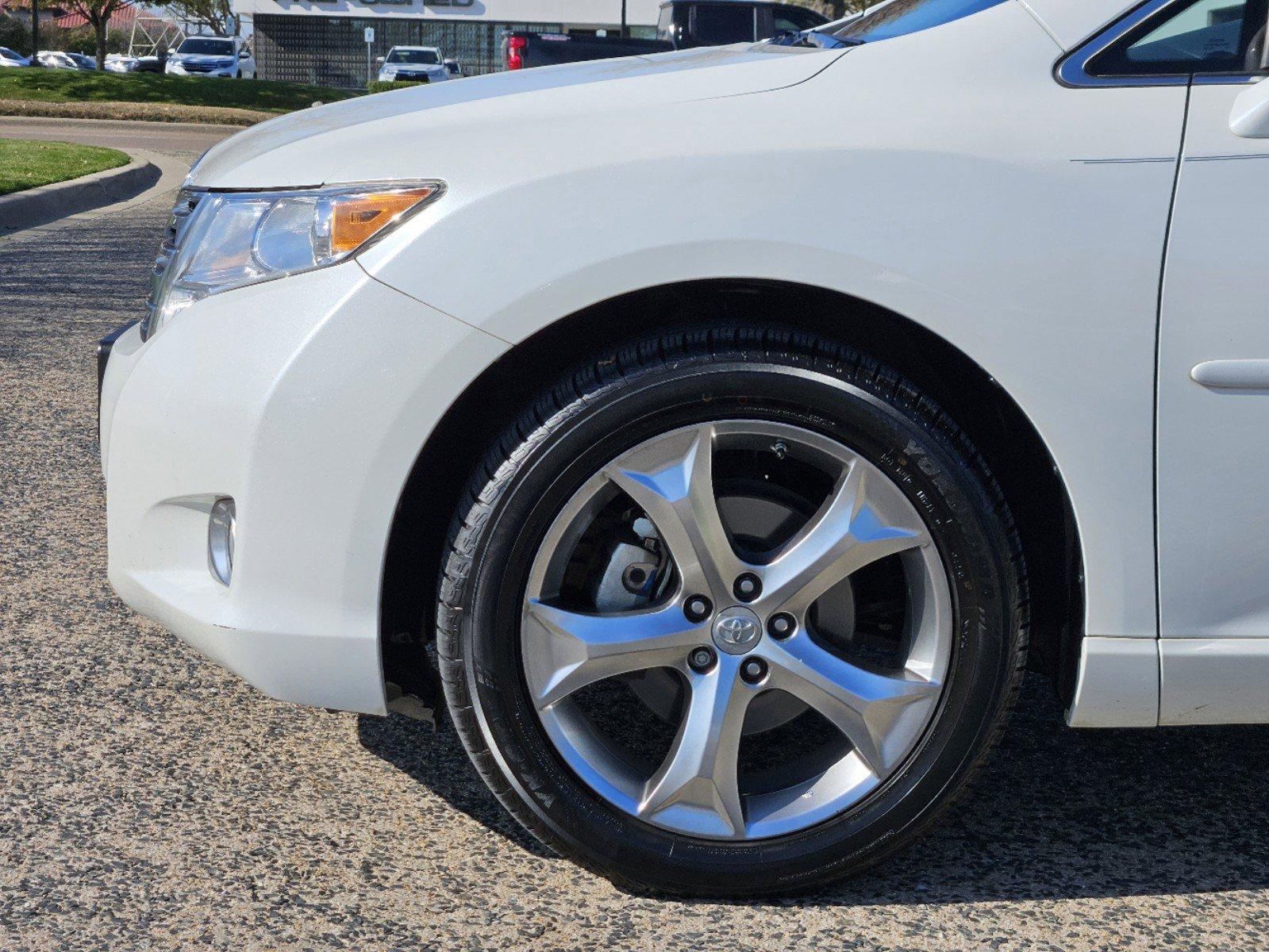 2010 Toyota Venza Vehicle Photo in FORT WORTH, TX 76132