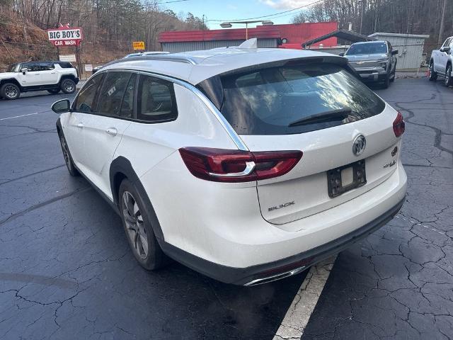 2018 Buick Regal TourX Vehicle Photo in MARION, NC 28752-6372