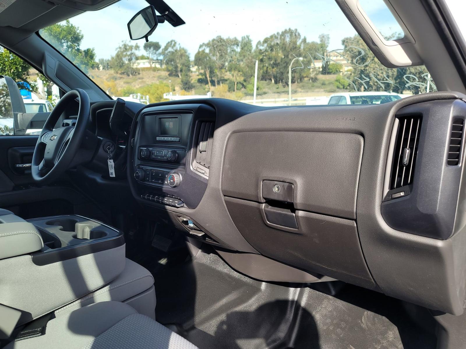 2024 Chevrolet Silverado Chassis Cab Vehicle Photo in LA MESA, CA 91942-8211