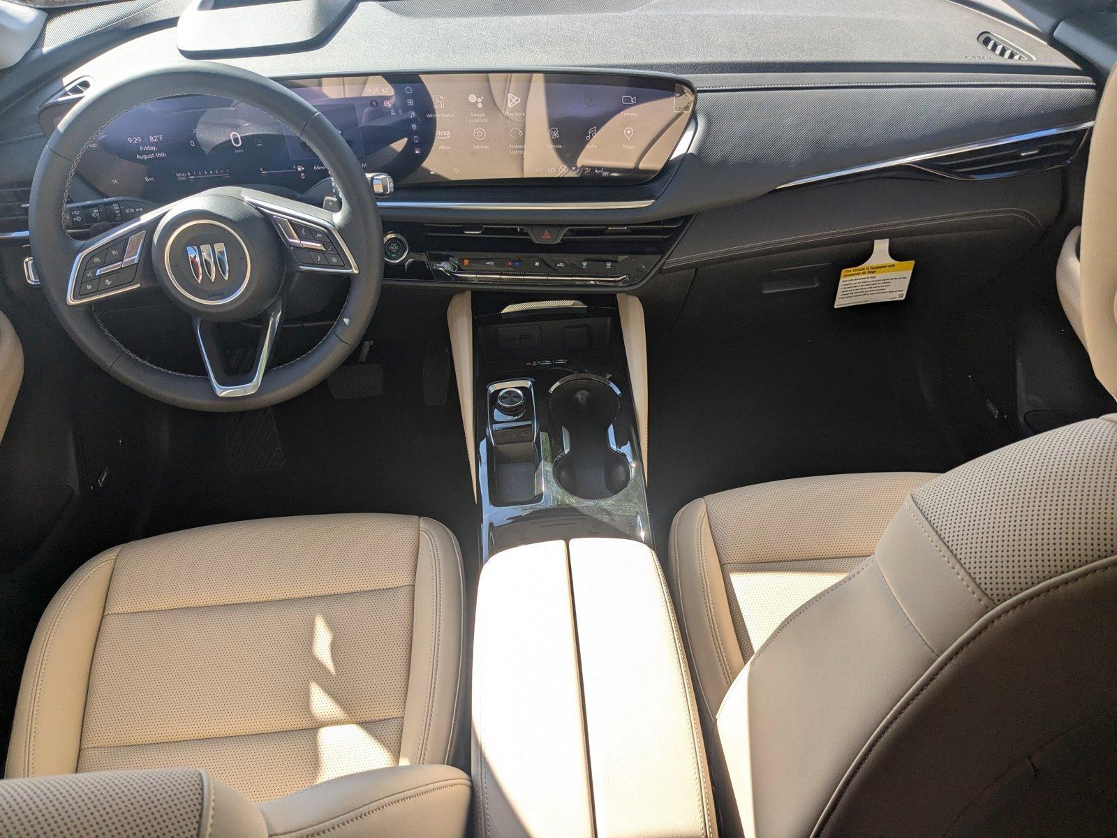 2024 Buick Envision Vehicle Photo in LONE TREE, CO 80124-2750