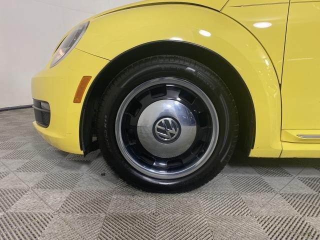 2013 Volkswagen Beetle Convertible Vehicle Photo in MEDINA, OH 44256-9001