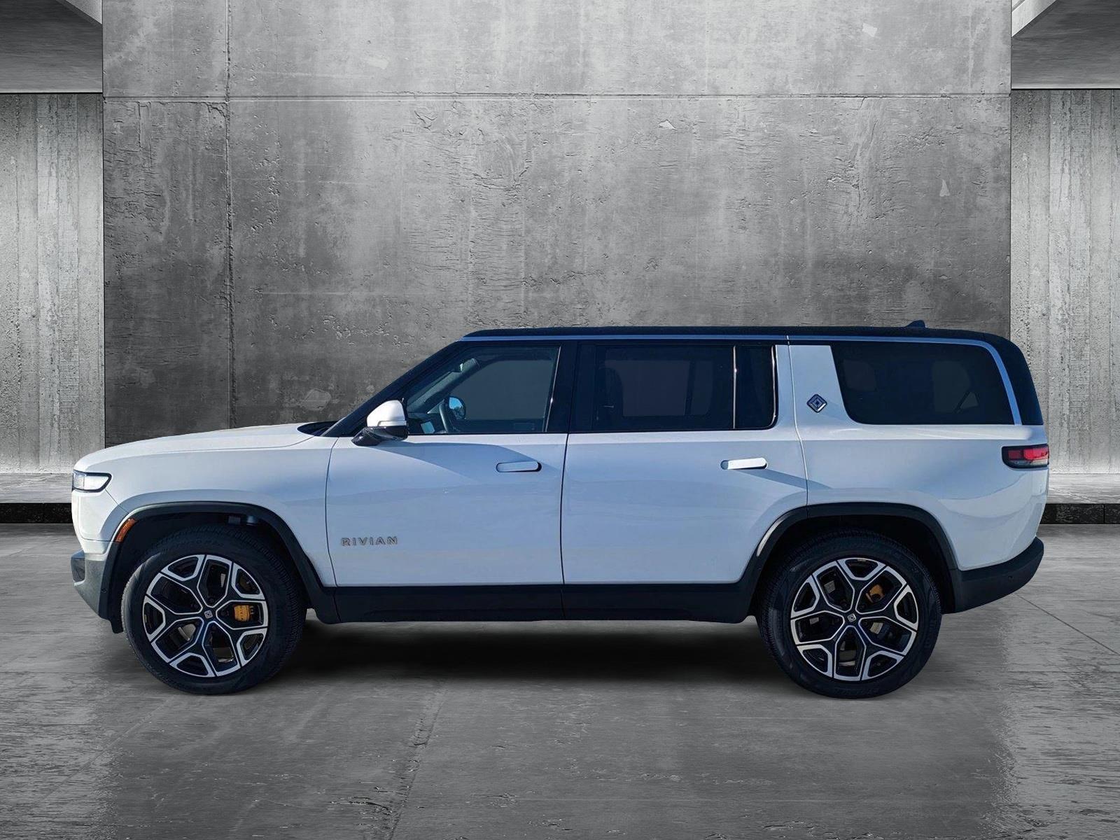 2022 Rivian R1S Vehicle Photo in WEST PALM BEACH, FL 33407-3296