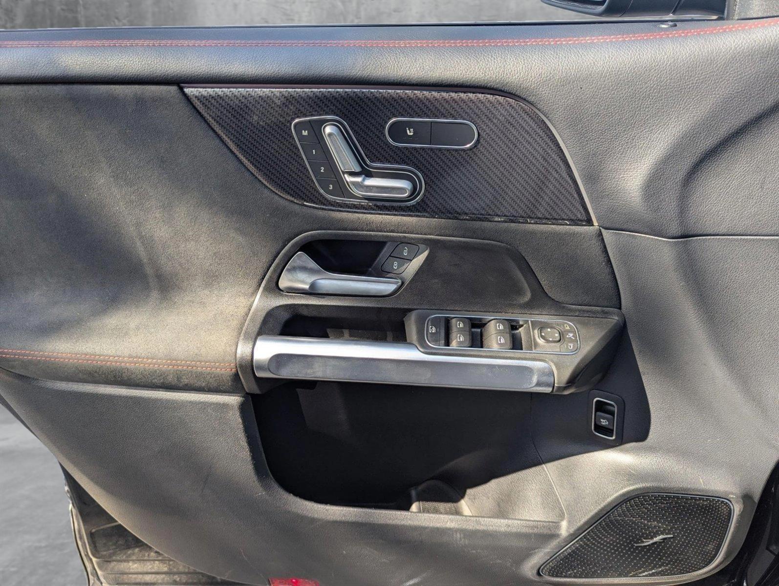 2021 Mercedes-Benz GLB Vehicle Photo in Delray Beach, FL 33444