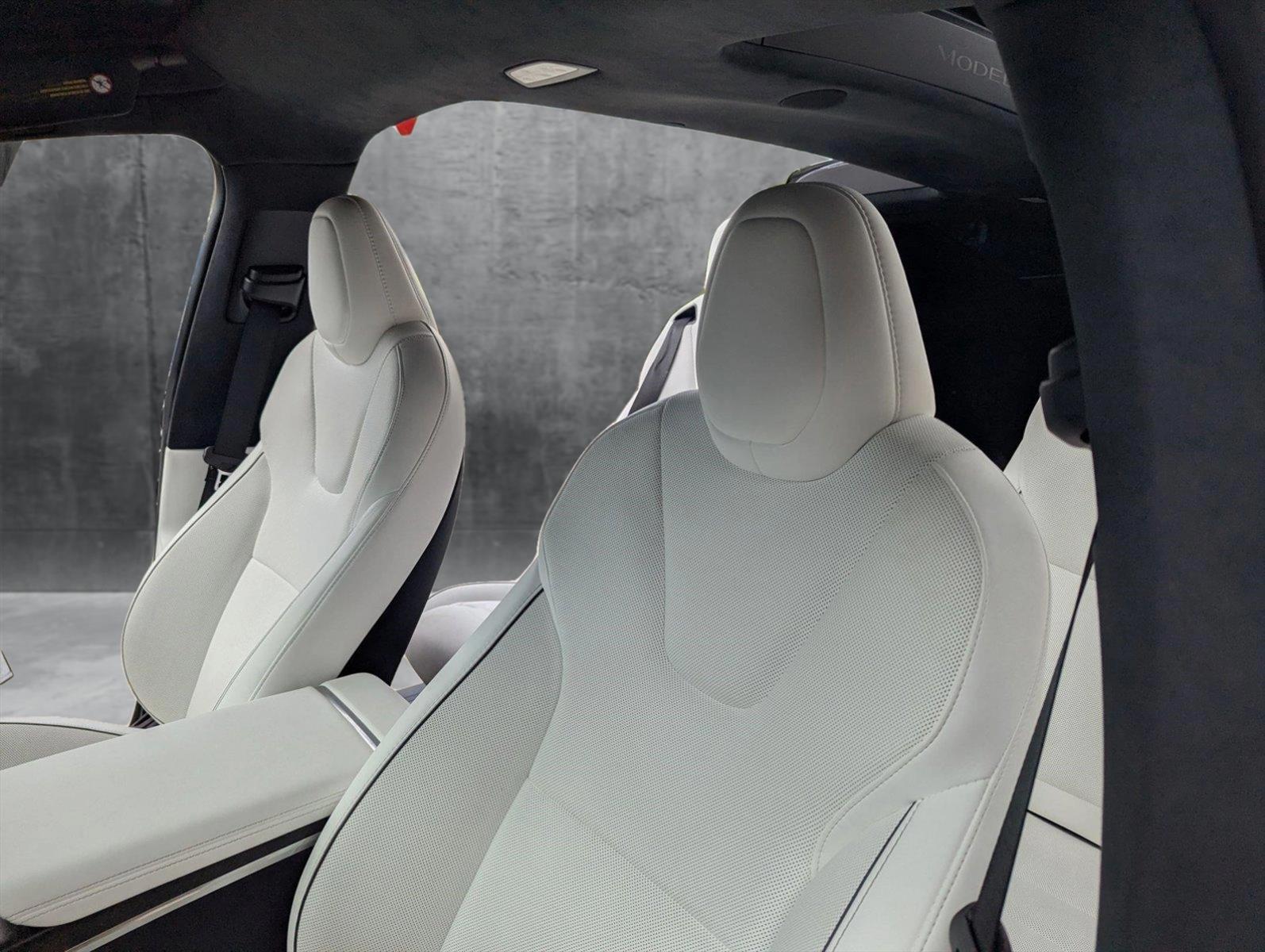 2023 Tesla Model X Vehicle Photo in Coconut Creek, FL 33073