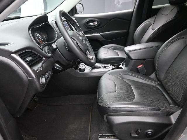 2021 Jeep Cherokee Vehicle Photo in Cedar Rapids, IA 52402
