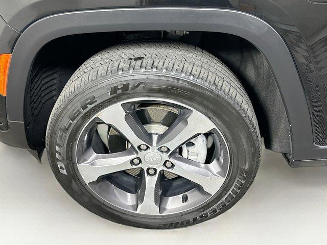2023 Jeep Grand Cherokee 4xe Vehicle Photo in Doylsetown, PA 18901