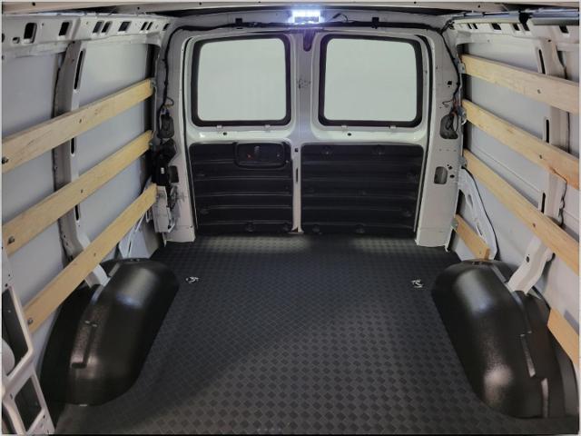 2023 Chevrolet Express Cargo 2500 Vehicle Photo in GREEN BAY, WI 54303-3330