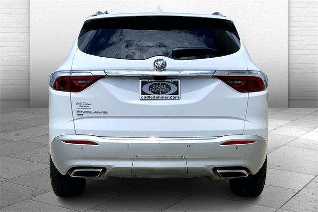 2024 Buick Enclave Vehicle Photo in TOPEKA, KS 66609-0000