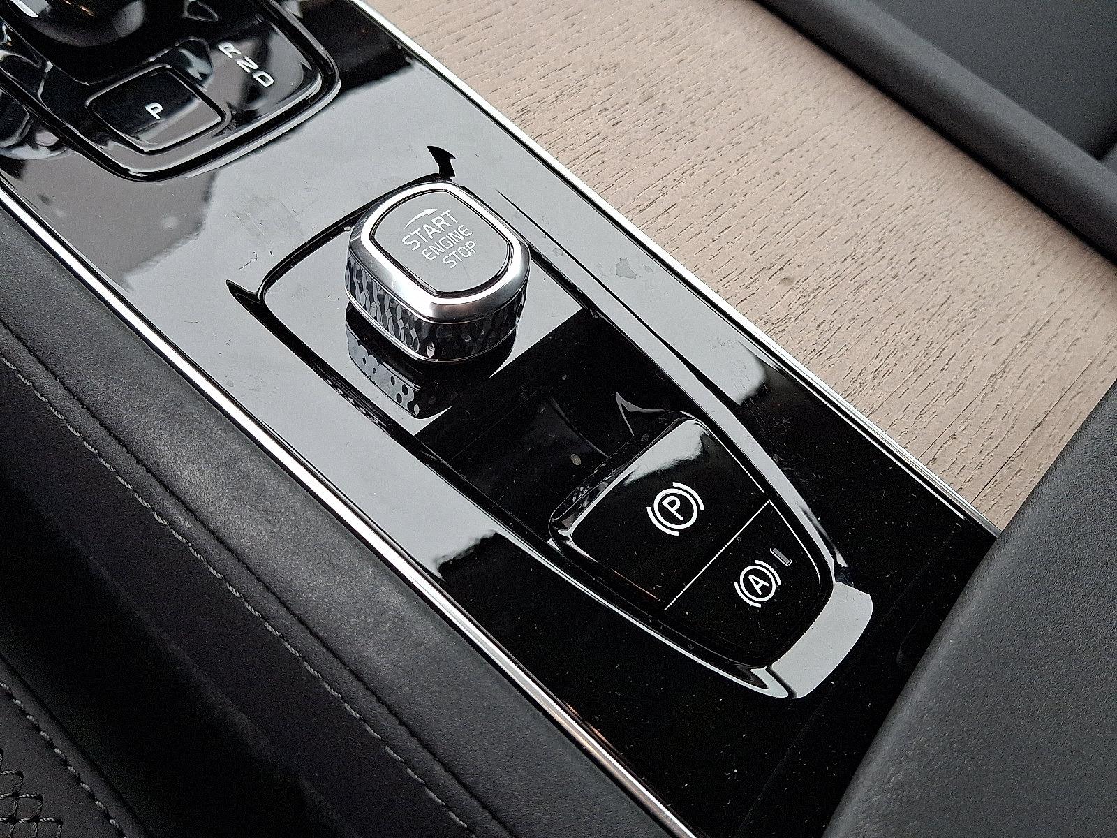 2026 Volvo XC90 Vehicle Photo in Trevose, PA 19053