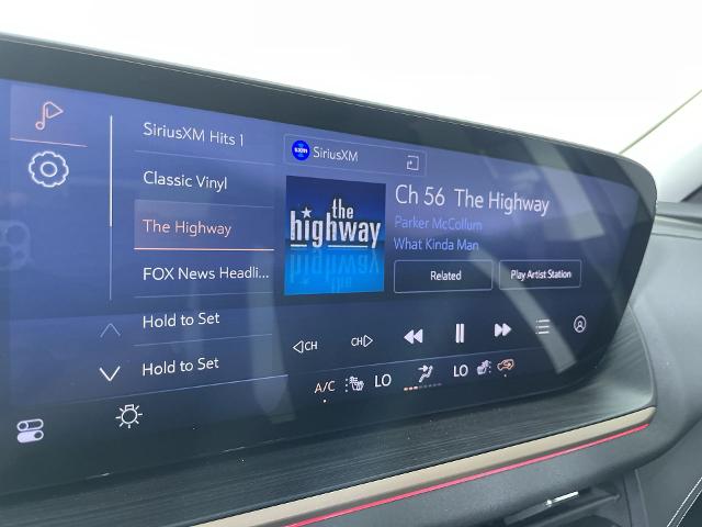 2025 Buick Envision Vehicle Photo in GILBERT, AZ 85297-0402