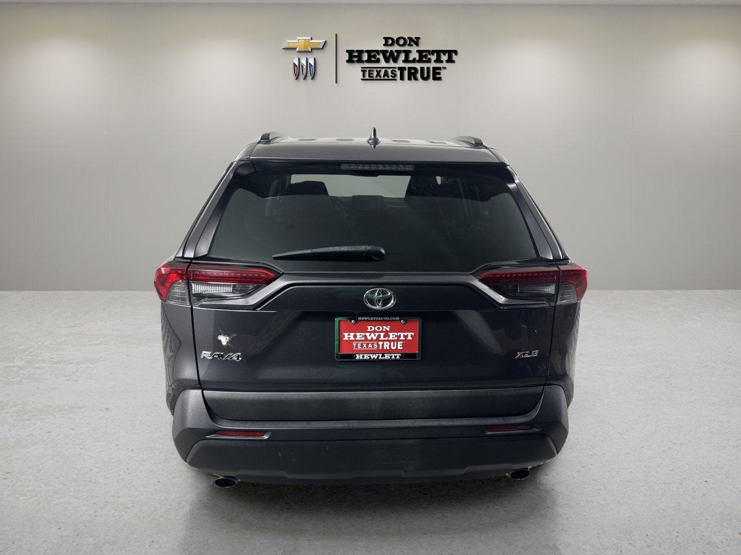 2019 Toyota RAV4 Vehicle Photo in GEORGETOWN, TX 78626-7508