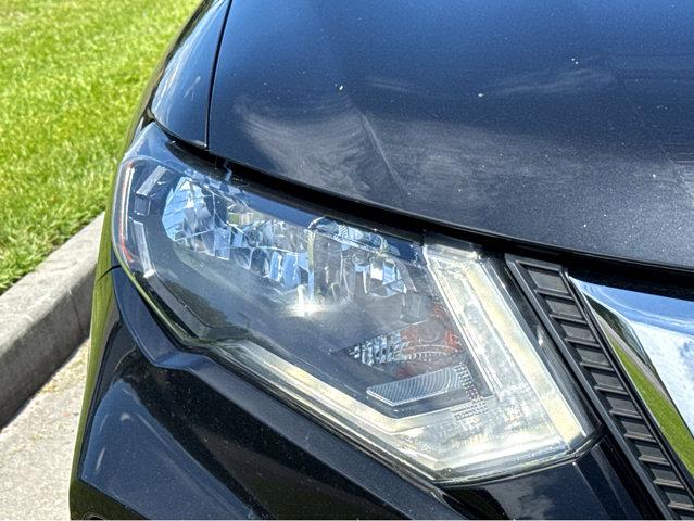 2018 Nissan Rogue Vehicle Photo in Hinesville, GA 31313