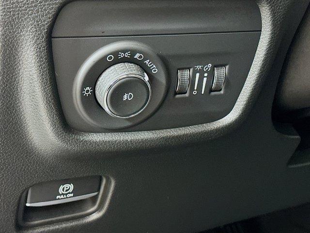 2022 Jeep Grand Cherokee L Vehicle Photo in Doylsetown, PA 18901