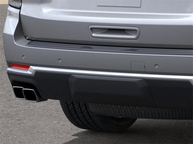 2025 Chevrolet Suburban Vehicle Photo in ENGLEWOOD, CO 80113-6708