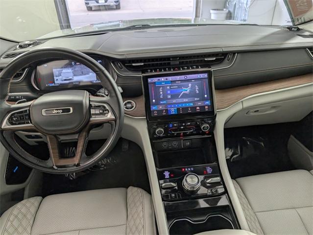 2022 Jeep Grand Cherokee Vehicle Photo in ENGLEWOOD, CO 80113-6708