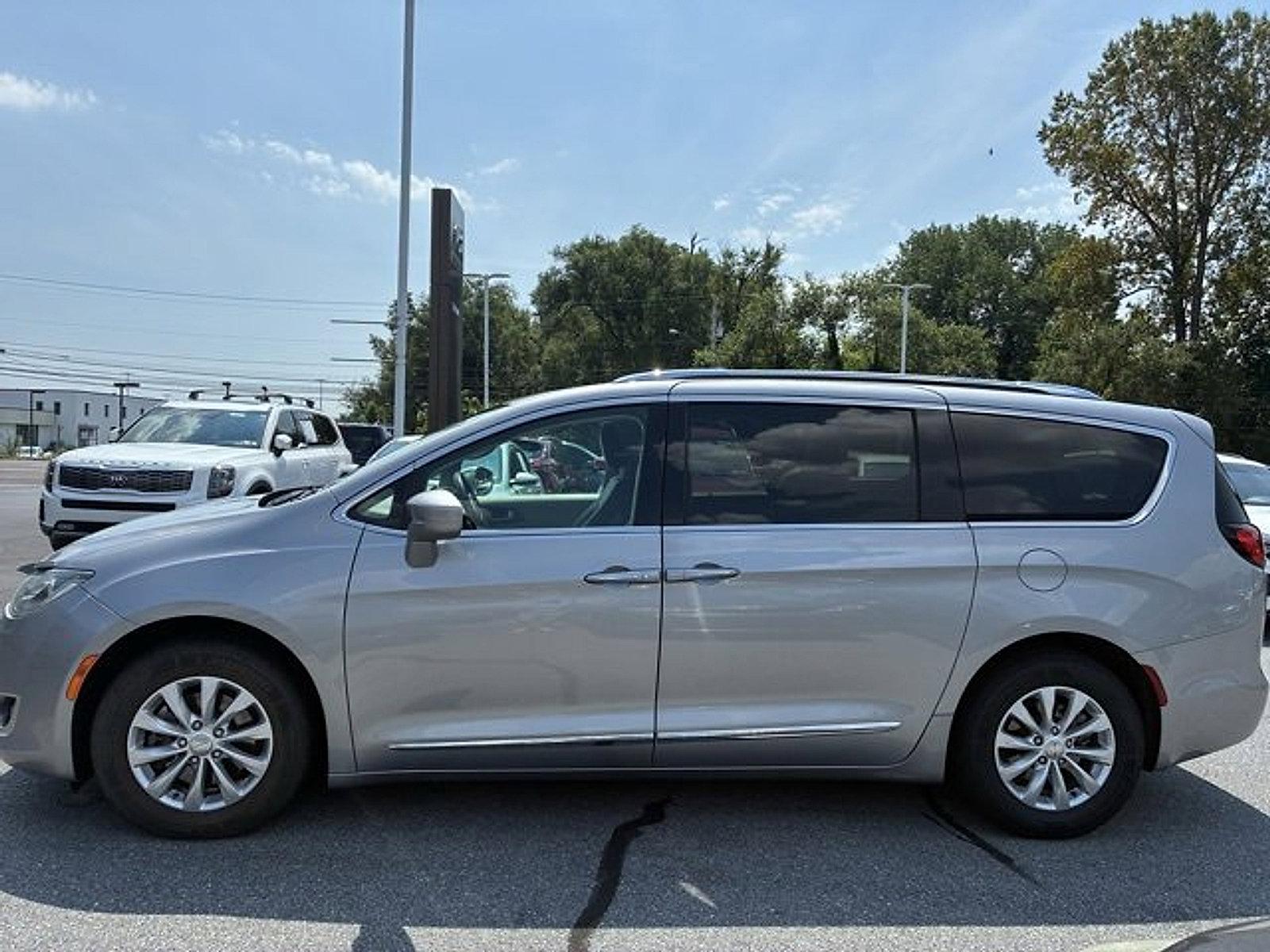2019 Chrysler Pacifica Vehicle Photo in Harrisburg, PA 17111