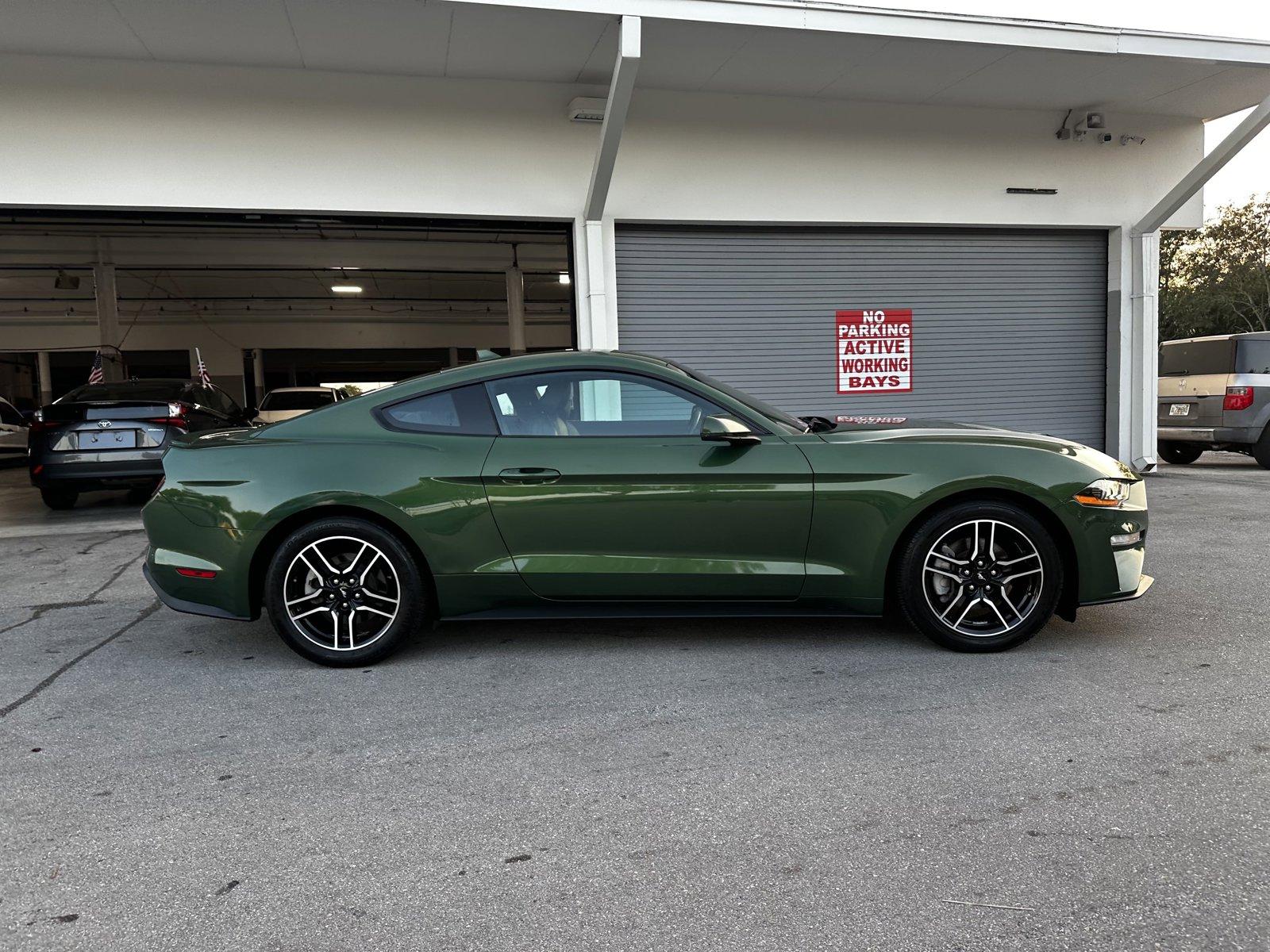 2022 Ford Mustang Vehicle Photo in Hollywood, FL 33021